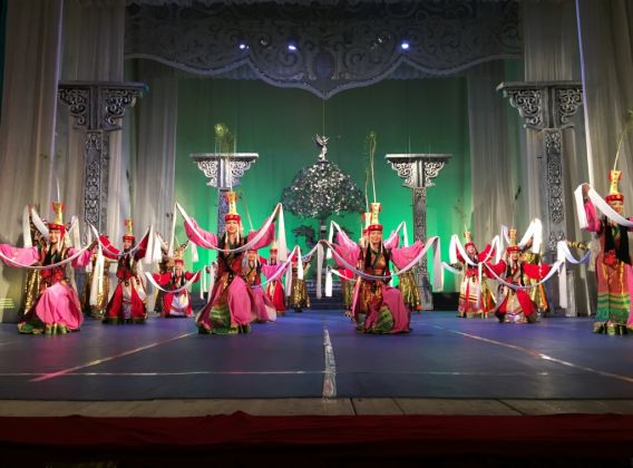 Together with Mongols through North West Mongolia_2062 - theater